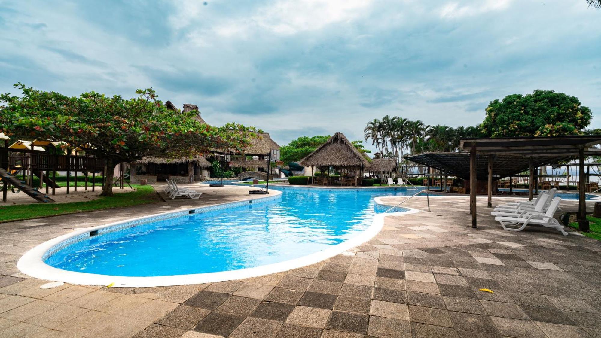 Amatique Bay Hotel 푸에르토 바리오스 외부 사진