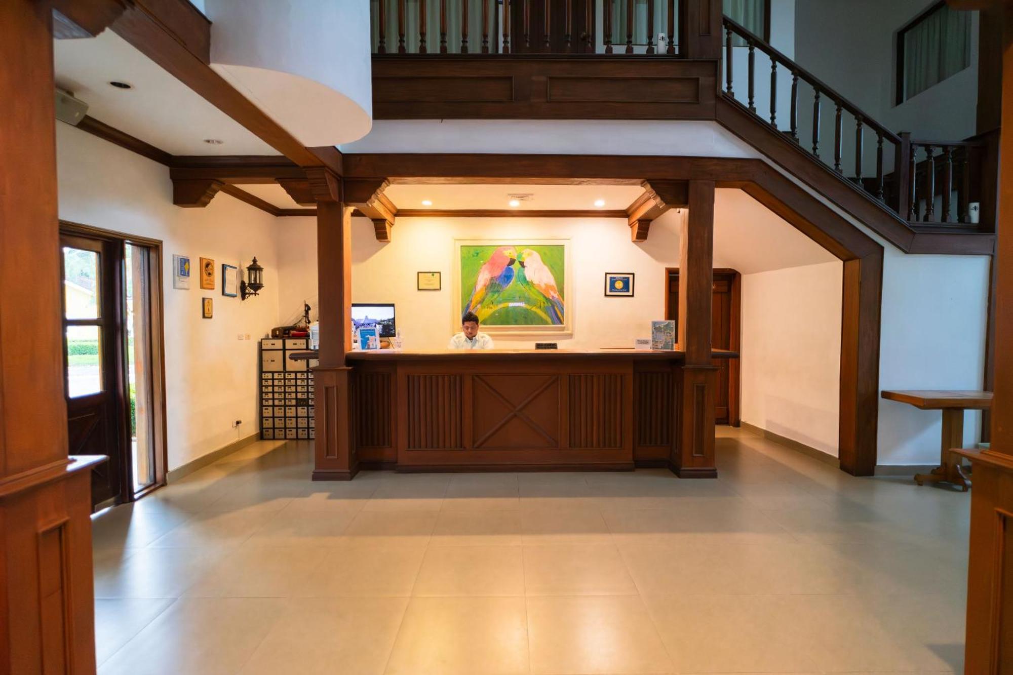 Amatique Bay Hotel 푸에르토 바리오스 외부 사진